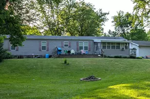 10966 S Frontage Rd, Pine City, MN 55063 - Photo 1