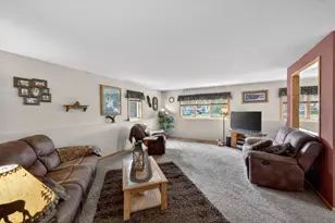 811 Broadway Ave, Wabasha, MN 55981 - Photo 25