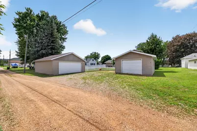 811 Broadway Avenue, Wabasha, MN 55981 - Photo 43