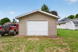811 Broadway Ave, Wabasha, MN 55981 - Photo 47