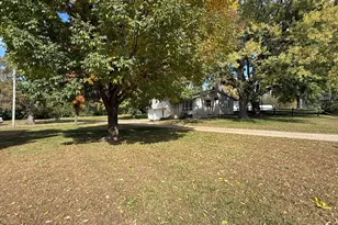 108 Division St W, Brownton, MN 55312 - Photo 3