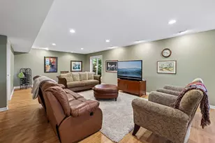 11975 Tiffany Ln, Eden Prairie, MN 55344 - Photo 37