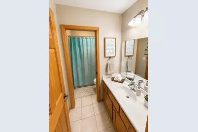 10425 Vera Cruz Drive N, Brooklyn Park, MN 55443 - Photo 17