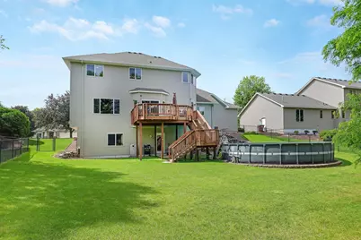 10425 Vera Cruz Drive N, Brooklyn Park, MN 55443 - Photo 9