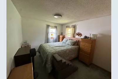 1205 Greenwood Street E, Thief River Falls, MN 56701 - Photo 5
