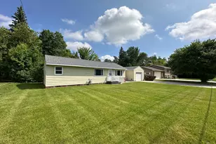 1205 Greenwood St E, Thief River Falls, MN 56701 - Photo 9