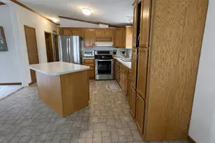 708 1st St E, Milaca, MN 56353 - Photo 9