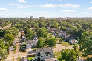 5845 York Ave S, Edina, MN 55410 - Photo 3