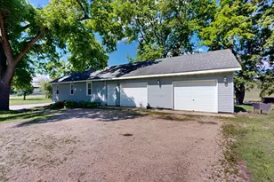 117 Ella Ave NE, Willmar, MN 56201 - Photo 35