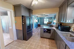 117 Ella Ave NE, Willmar, MN 56201 - Photo 3