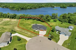 620 Loretta Cir, Spicer, MN 56288 - Photo 3