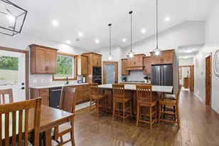 620 Loretta Cir, Spicer, MN 56288 - Photo 7