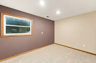 3996 Rahn Rd, Eagan, MN 55122 - Photo 45