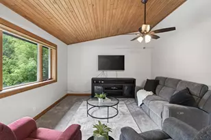 23045 Plateau Dr, Lakeville, MN 55044 - Photo 5