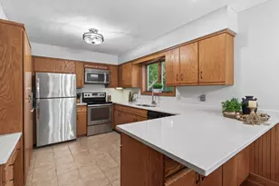 23045 Plateau Dr, Lakeville, MN 55044 - Photo 11