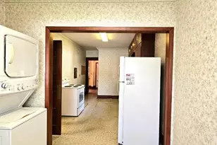 205 E 6th St, Morris, MN 56267 - Photo 17
