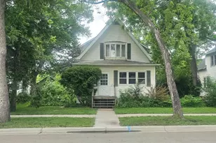 205 E 6th St, Morris, MN 56267 - Photo 5