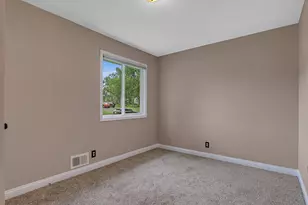 410 57th Pl NE, Fridley, MN 55432 - Photo 21