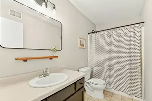 5867 Kingsbury Dr NW, Rochester, MN 55901 - Photo 9