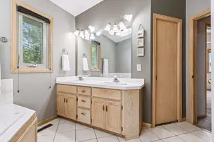 5023 Helena Rd N, Oakdale, MN 55128 - Photo 25