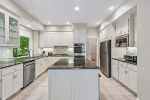 823 Hidden Meadow Trail, Eagan, MN 55123 - Photo 3
