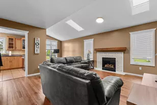 1102 Southern Hills Ln SW, Rochester, MN 55902 - Photo 3