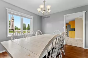 1102 Southern Hills Ln SW, Rochester, MN 55902 - Photo 7