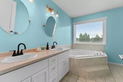 1102 Southern Hills Lane SW, Rochester, MN 55902 - Photo 15
