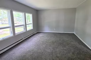 2613 3rd Ave W, Hibbing, MN 55746 - Photo 9