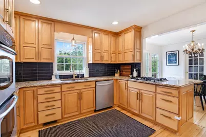 823 Memorial Parkway SW, Rochester, MN 55902 - Photo 9
