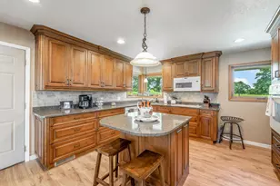 11990 380th Ave, Blue Earth, MN 56013 - Photo 3