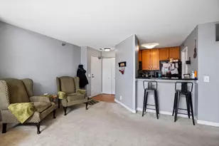 6010 Chasewood Pkwy, Minnetonka, MN 55343 - Photo 5