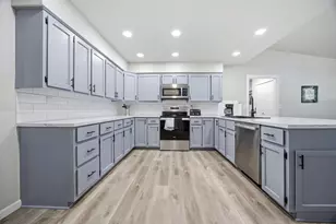 2504 18th St S, Moorhead, MN 56560 - Photo 5
