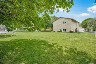 9162 Kirkwood Ln N, Maple Grove, MN 55369 - Photo 23