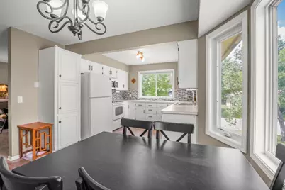 9162 Kirkwood Lane N, Maple Grove, MN 55369 - Photo 5