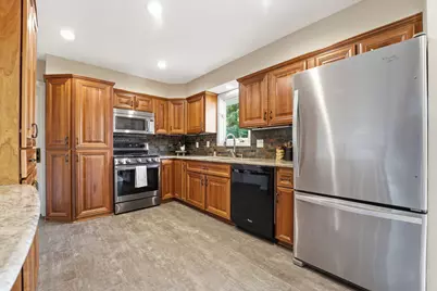 635 Iona Lane, Roseville, MN 55113 - Photo 9