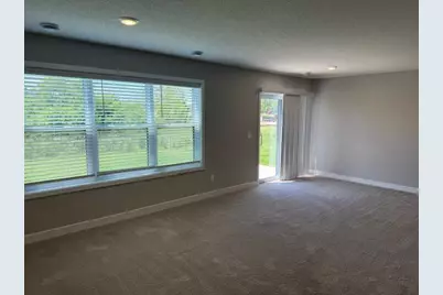 10547 Robinwood Road, Chaska, MN 55318 - Photo 9