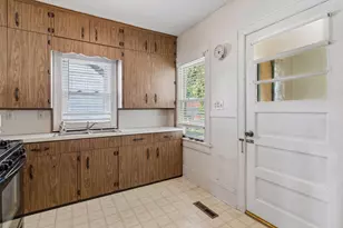 1032 Cumberland St, Saint Paul, MN 55117 - Photo 9