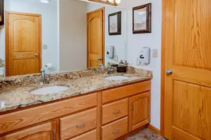 3322 Jackson Street S, Fargo, ND 58104 - Photo 19