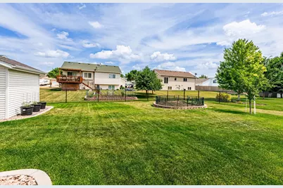 3322 Jackson Street S, Fargo, ND 58104 - Photo 39