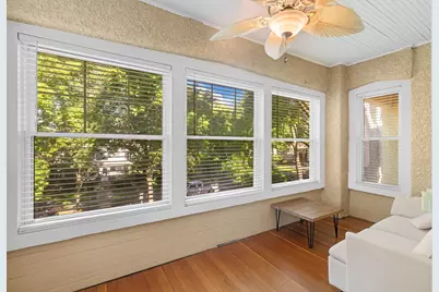 2011 Emerson Avenue S #202, Minneapolis, MN 55405 - Photo 5