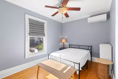 2011 Emerson Avenue S #202, Minneapolis, MN 55405 - Photo 15