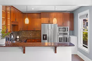 2011 Emerson Ave S, Minneapolis, MN 55405 - Photo 11