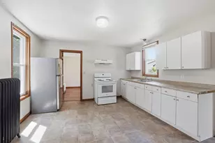 585 S Wasson Ln, River Falls, WI 54022 - Photo 7