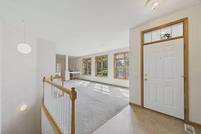 710 Gilfillan Lane, White Bear Township, MN 55127 - Photo 7
