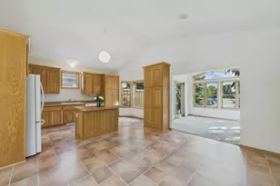 710 Gilfillan Ln, White Bear Township, MN 55127 - Photo 15