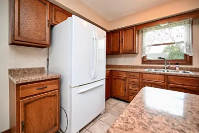 217 13th Avenue S, Onalaska, WI 54650 - Photo 9