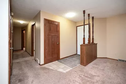 217 13th Avenue S, Onalaska, WI 54650 - Photo 3