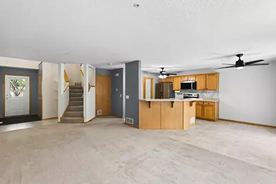 441 Pleasant Lane, Chaska, MN 55318 - Photo 3