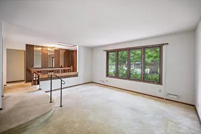 13009 Lakeview Drive, Burnsville, MN 55337 - Photo 9